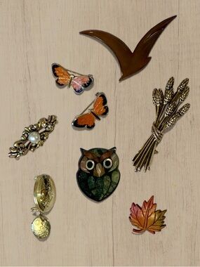Vintage Brooch Pin Collection 8 Pieces
